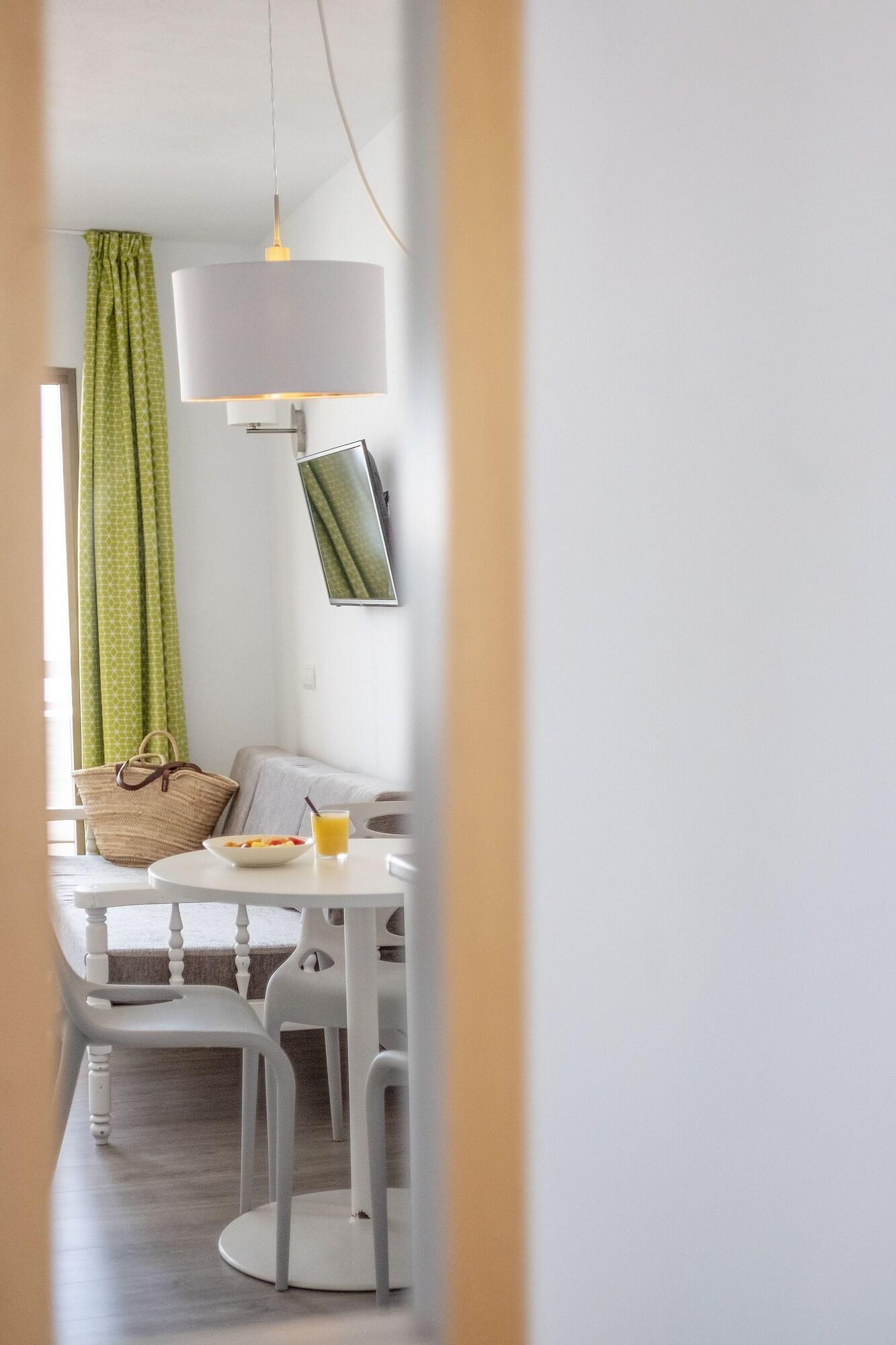 The Palm Star Ibiza - Adults Only Apartment Sant Antoni de Portmany Екстериор снимка